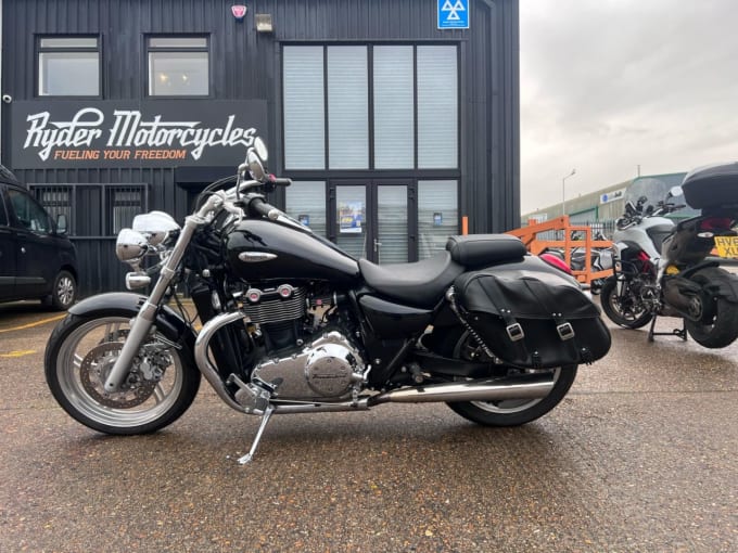 2025 Triumph Thunderbird 1600