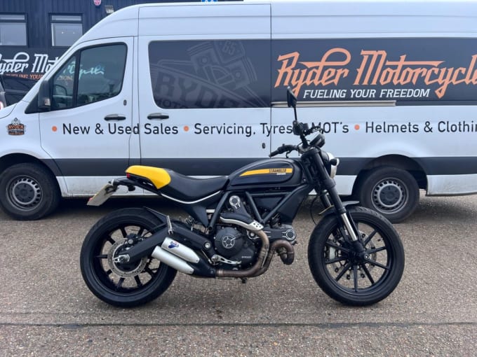 2025 Ducati Scrambler 800