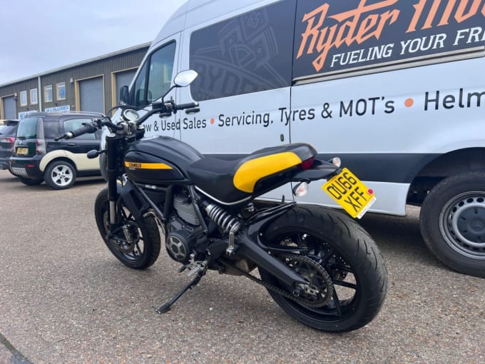 2025 Ducati Scrambler 800