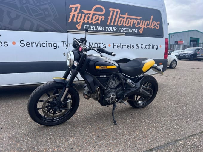 2025 Ducati Scrambler 800