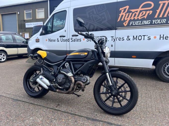 2025 Ducati Scrambler 800