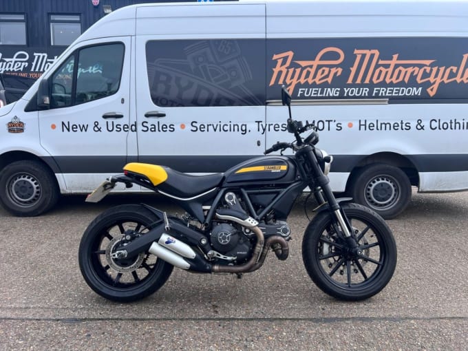 2025 Ducati Scrambler 800
