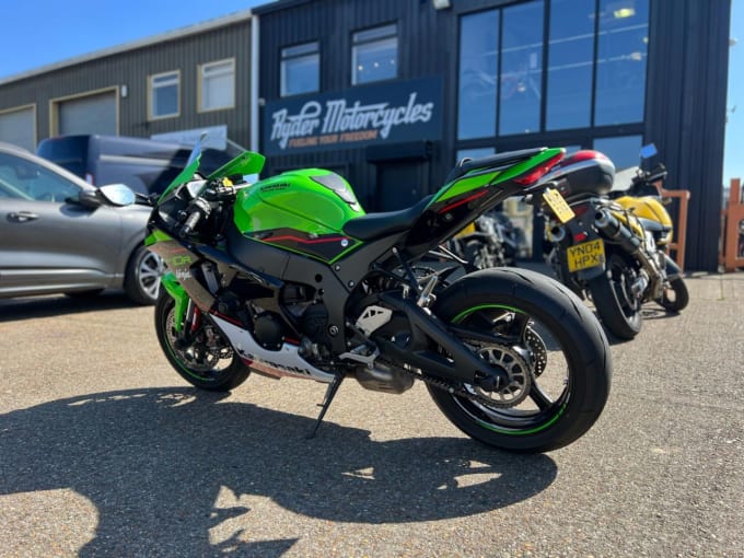 2025 Kawasaki Ninja Zx-10r