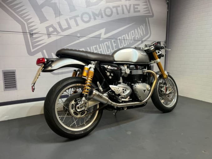 2025 Triumph Thruxton 1200 R