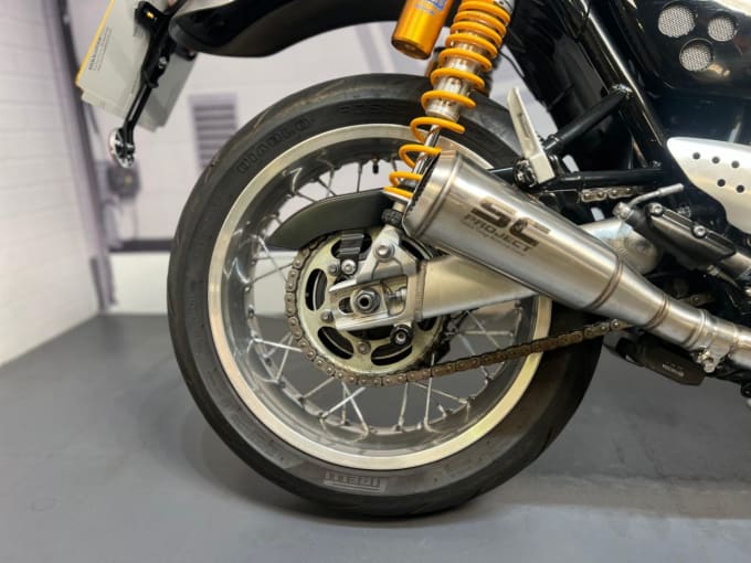 2025 Triumph Thruxton 1200 R