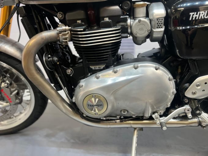 2025 Triumph Thruxton 1200 R