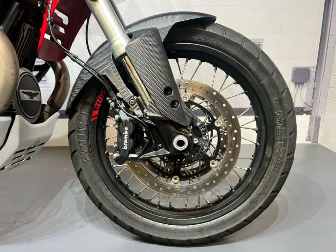 2025 Moto Guzzi V85