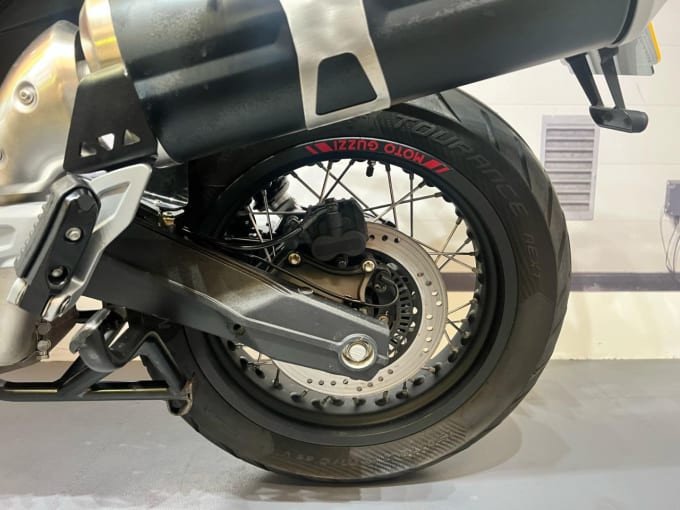 2025 Moto Guzzi V85