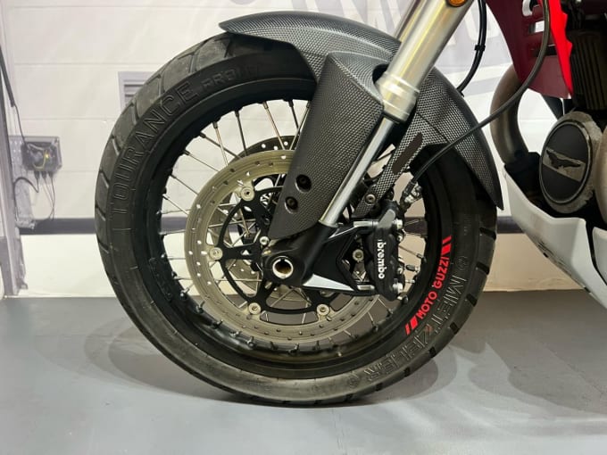 2025 Moto Guzzi V85