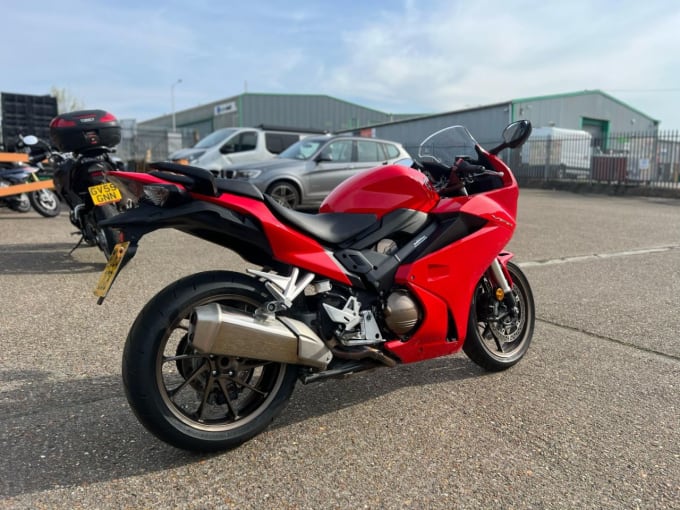 2025 Honda Vfr800f