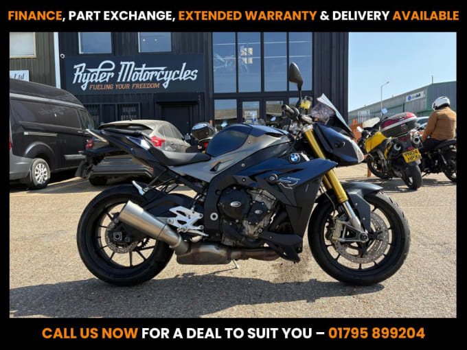 2025 BMW S 1000 R