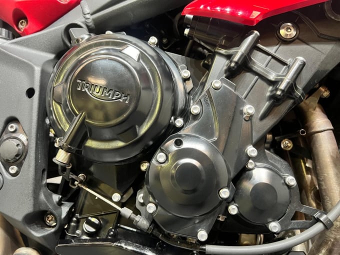 2025 Triumph Street Triple 675