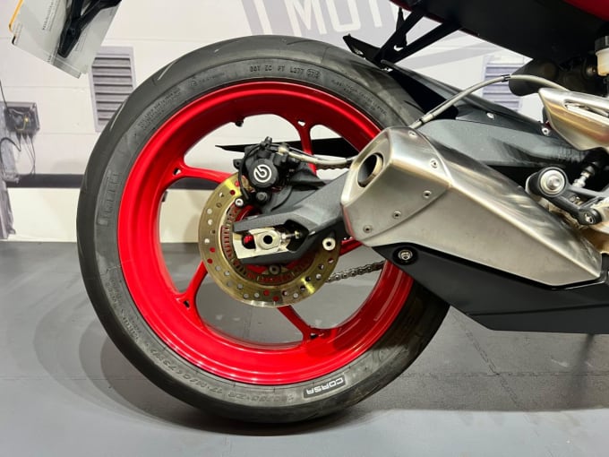2025 Triumph Street Triple 675