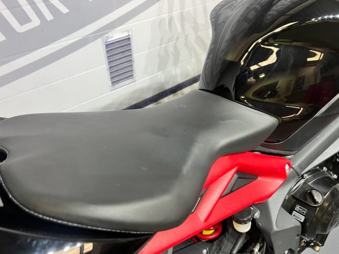 2025 Triumph Street Triple 675