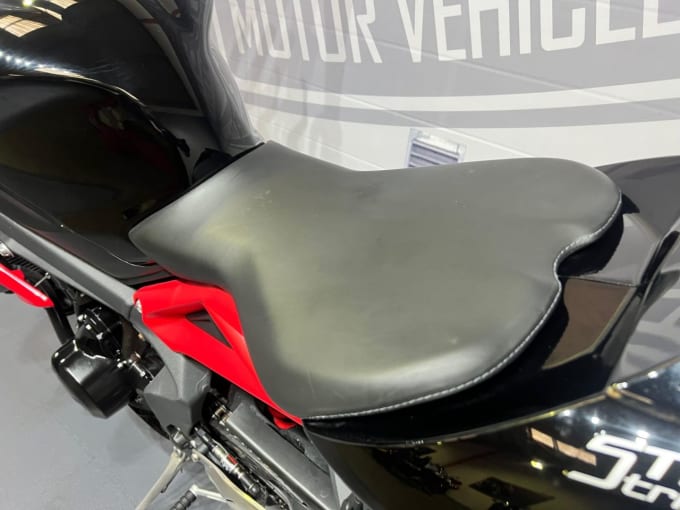 2025 Triumph Street Triple 675