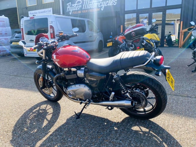 2025 Triumph Street Twin