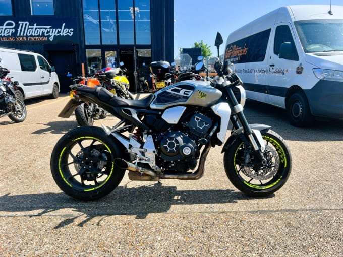 2025 Honda Cb1000r