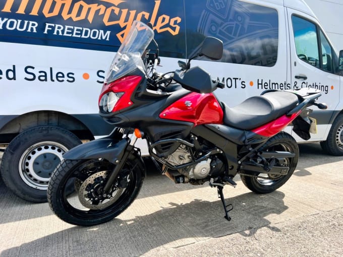 2025 Suzuki V-strom 650