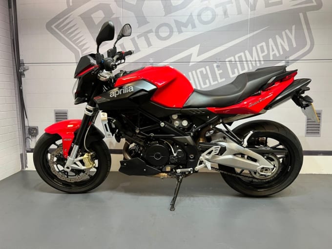 2025 Aprilia Shiver 750