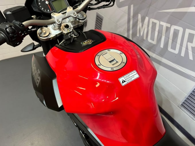 2025 Aprilia Shiver 750