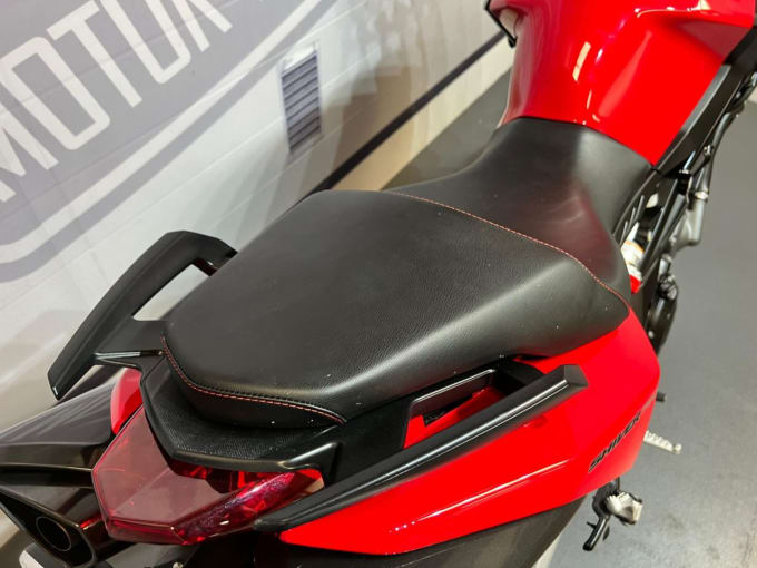 2025 Aprilia Shiver 750