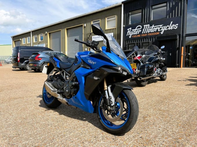 2025 Suzuki Gsx-s1000gt