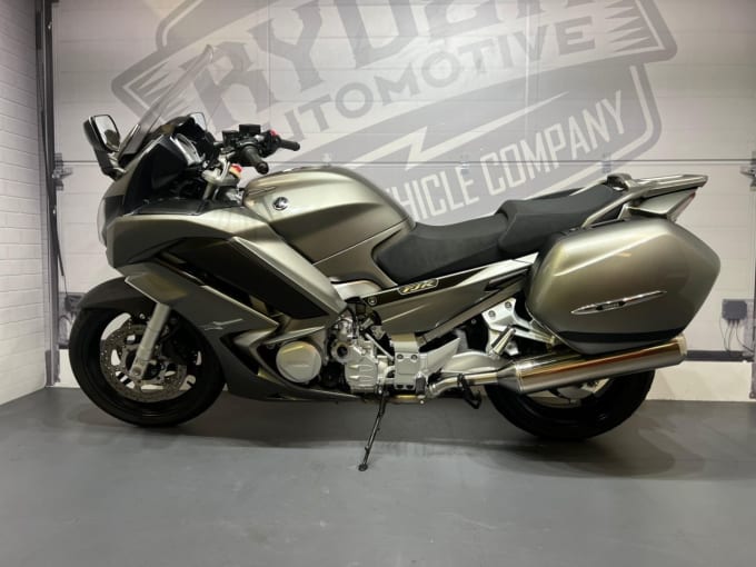 2025 Yamaha Fjr1300