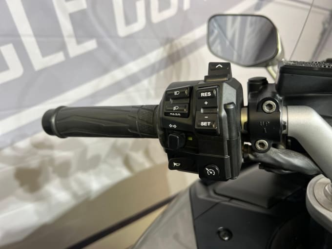 2025 Yamaha Fjr1300
