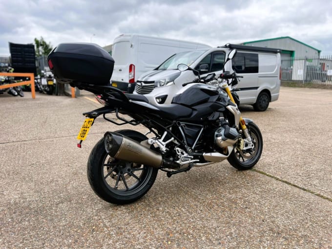2025 BMW R 1250 R