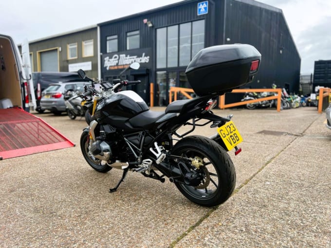 2025 BMW R 1250 R