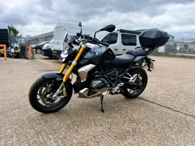 2025 BMW R 1250 R
