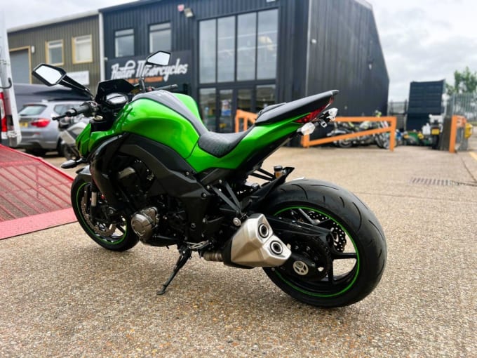 2025 Kawasaki Z1000