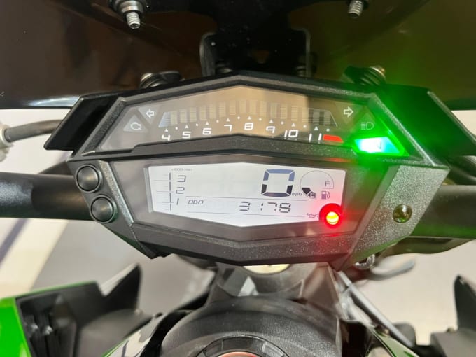 2025 Kawasaki Z1000