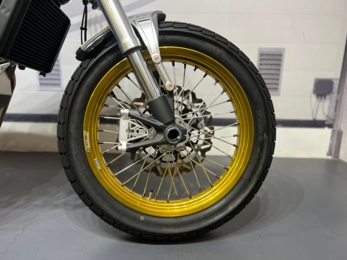 2025 Ccm Spitfire