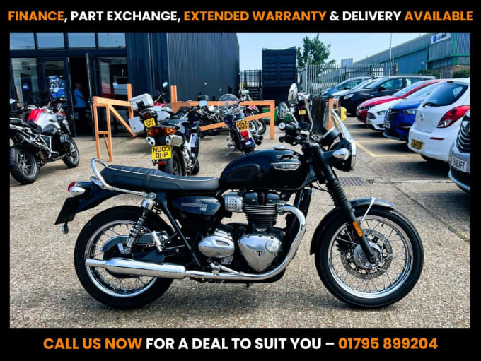 2025 Triumph Bonneville T100