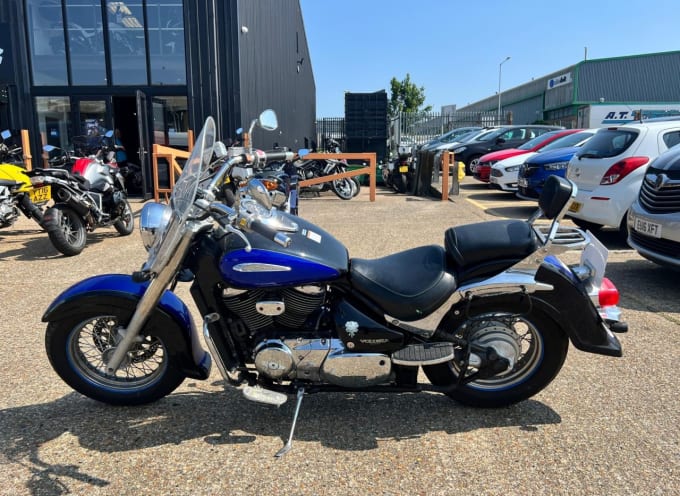 2025 Suzuki Intruder 800