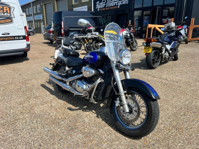 2025 Suzuki Intruder 800