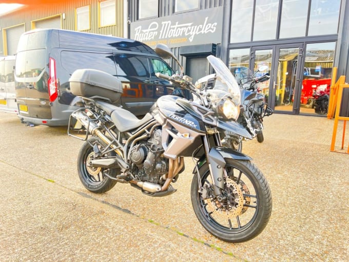 2025 Triumph Tiger 800