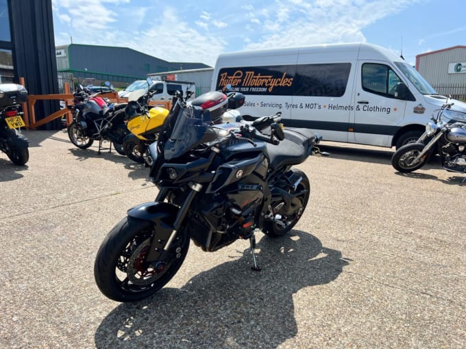 2025 Yamaha Mt-10