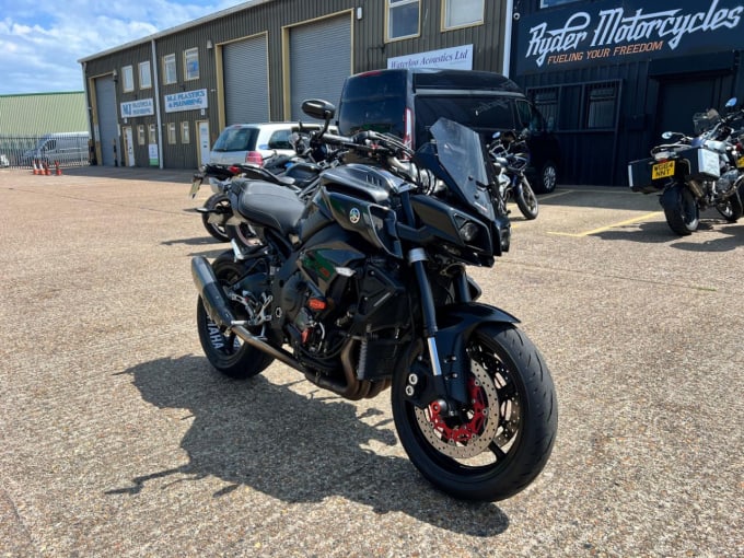 2025 Yamaha Mt-10