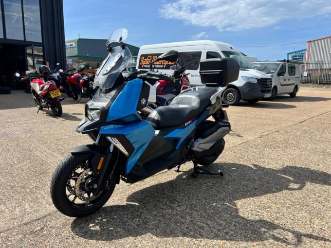 2025 BMW C 400 X