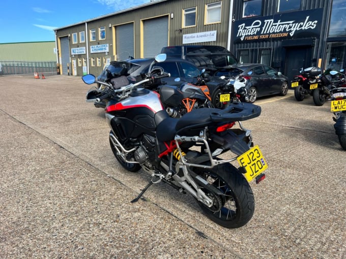 2025 Ducati Multistrada V4