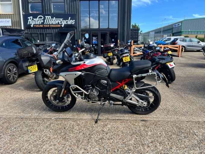 2025 Ducati Multistrada V4
