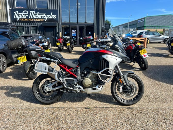 2025 Ducati Multistrada V4