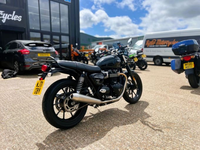 2025 Triumph Street Twin
