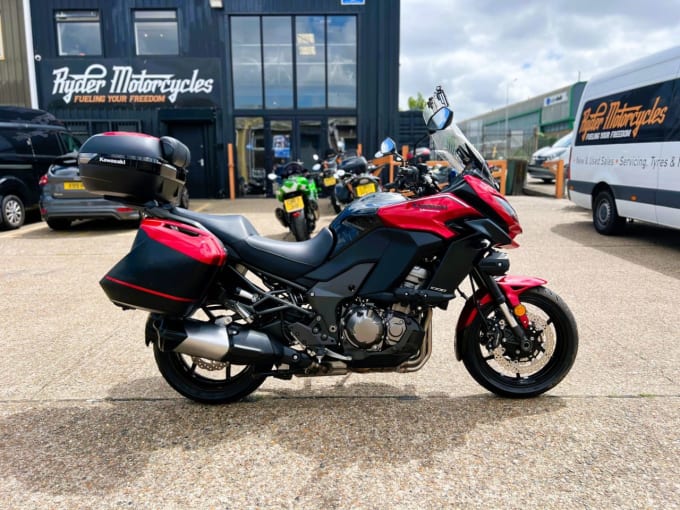 2025 Kawasaki Versys 1000