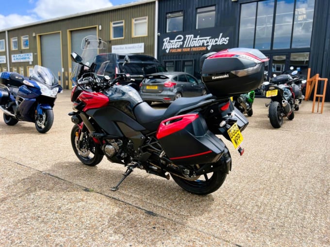2025 Kawasaki Versys 1000