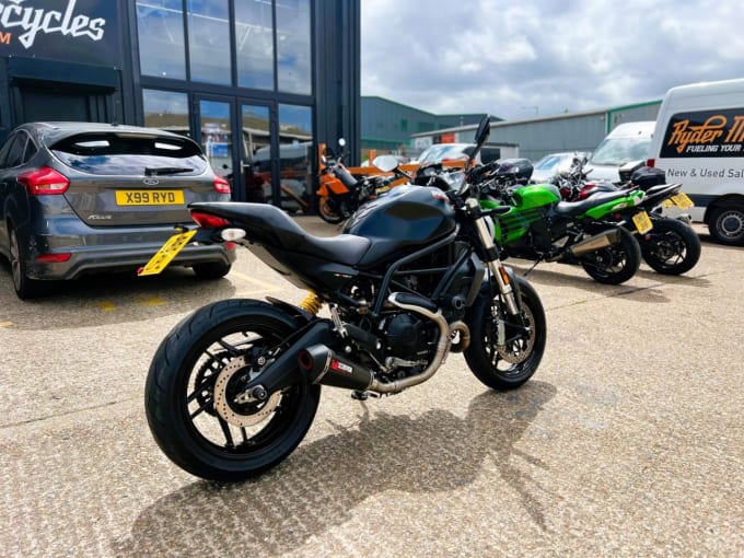 2025 Ducati Monster 797
