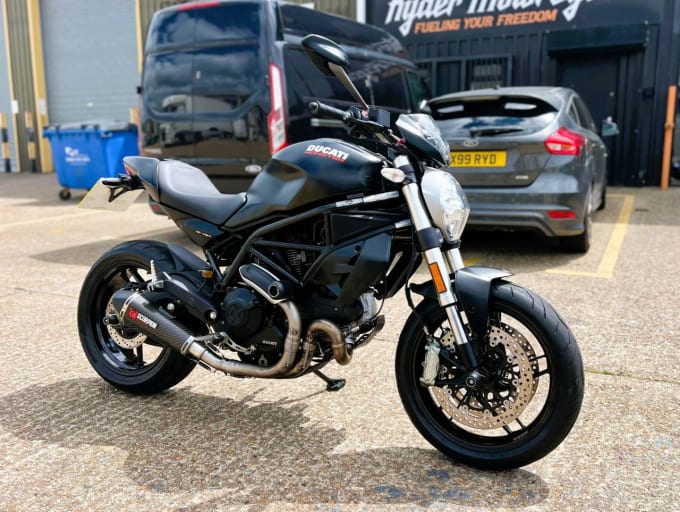 2025 Ducati Monster 797