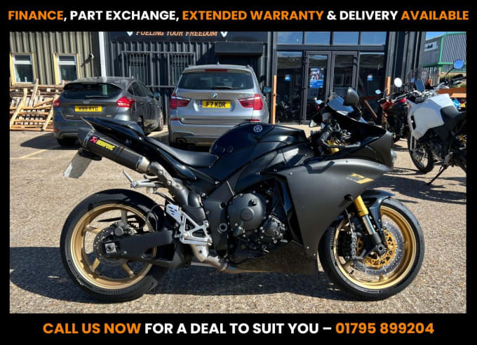 2025 Yamaha R1